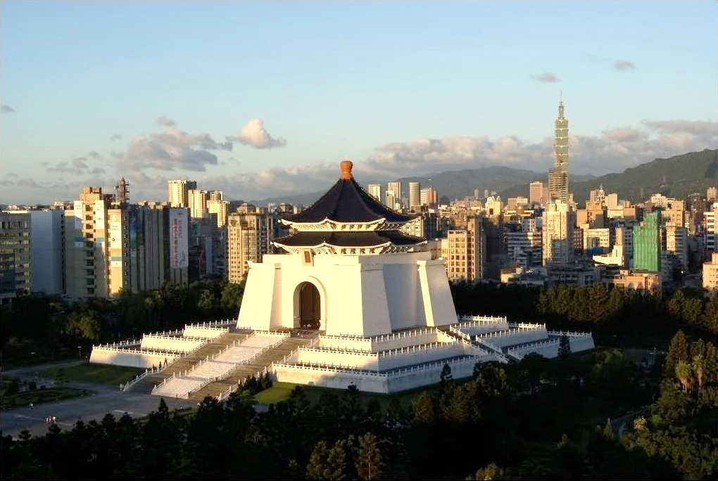 高山青，涧水蓝之台北