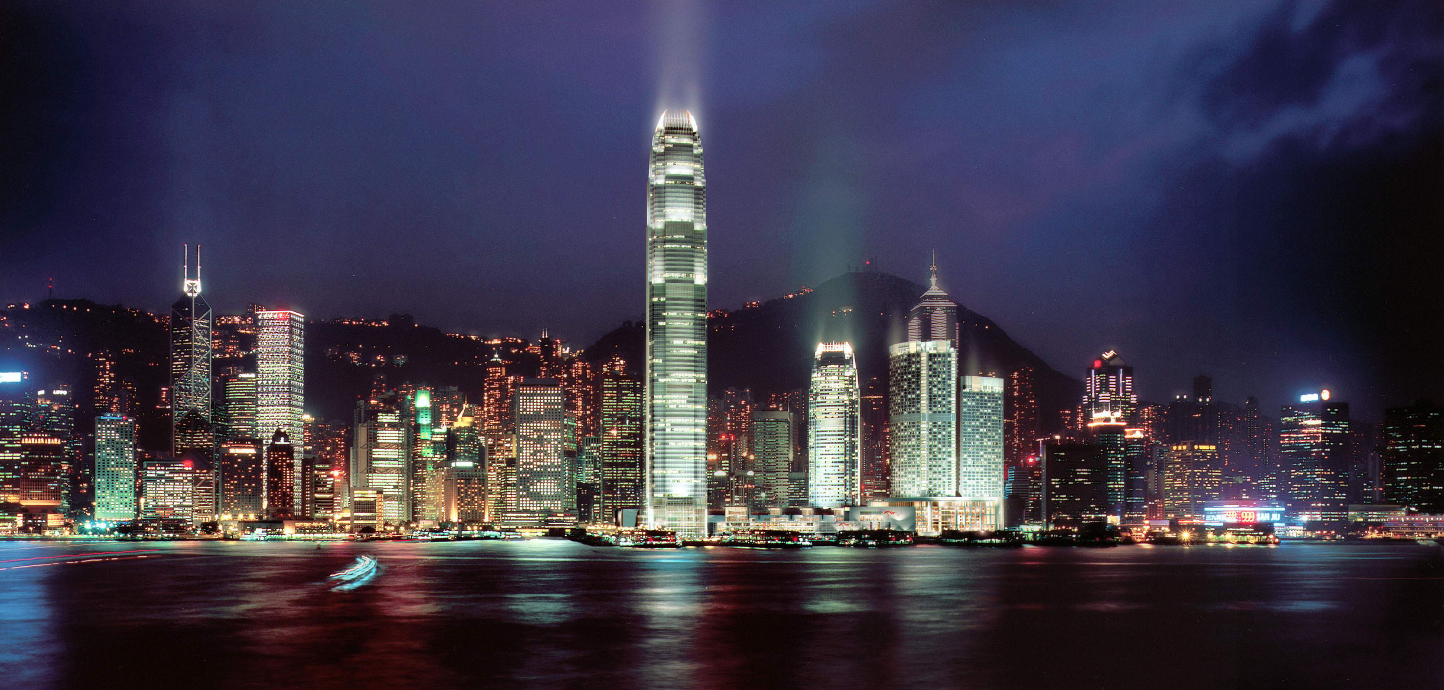香港